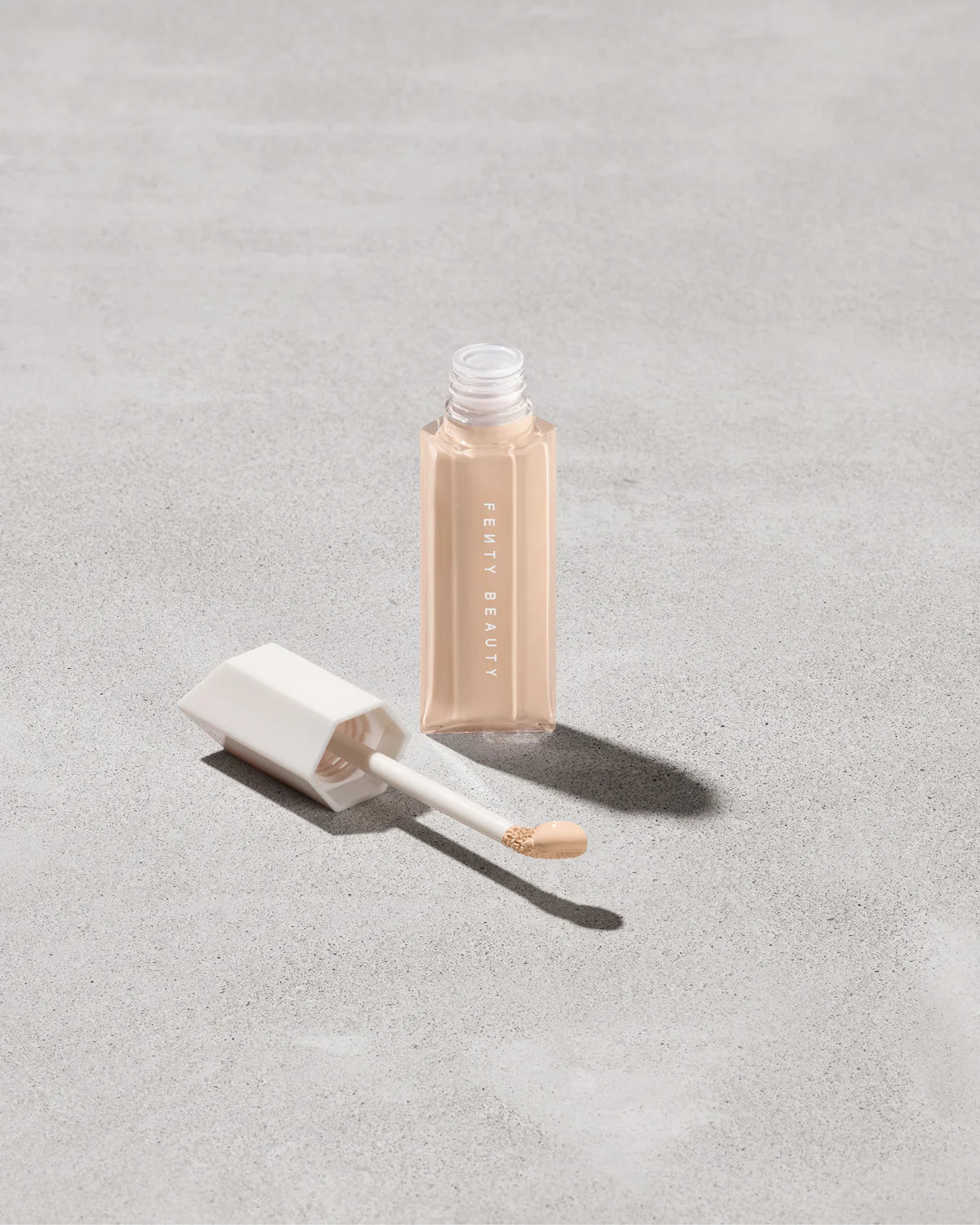 We're Even Hydrating Longwear Concealer — 160W