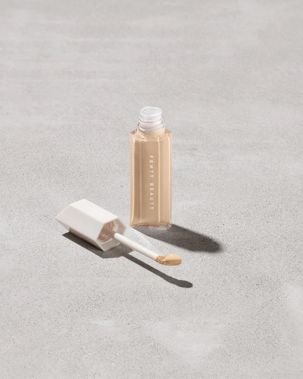 We're Even Hydrating Longwear Concealer — 185C