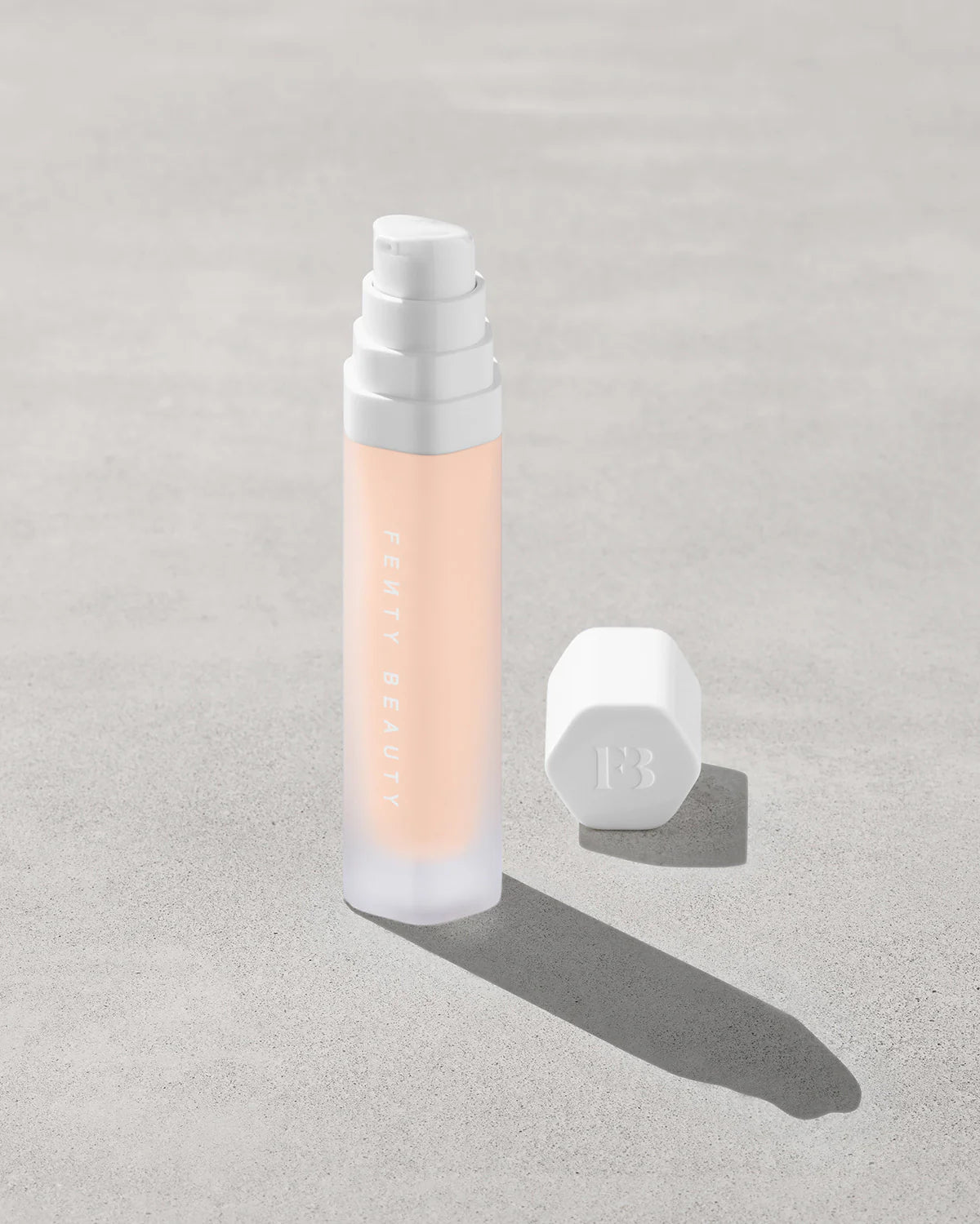 Soft'lit Naturally Luminous Longwear Foundation — 110